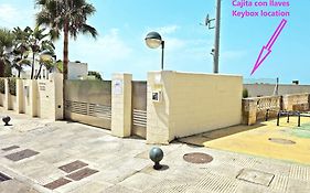 On Beach Deluxe Apartment With Pools And Own Garden
